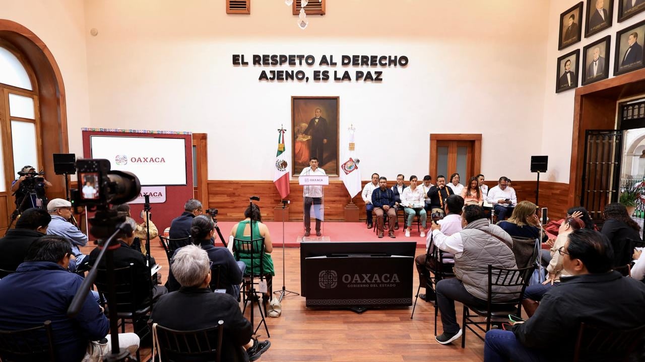 Salomón Jara impulsa obras que frenan descargas de aguas negras en ríos Atoyac y Salado