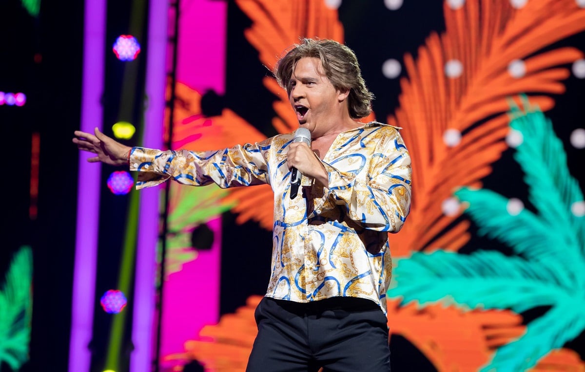 Arath de la Torre imita a Luis Miguel en El Retador