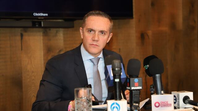 Adrián Rubalcava anunció que se quedará en el PRI