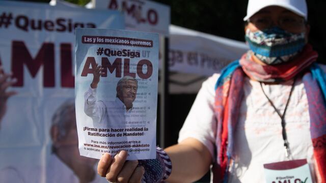 Propaganda sobre "ratificación" de mandato