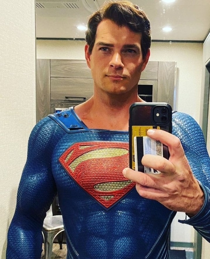 Brad Abramenko, doble de Henry Cavill como Superman
