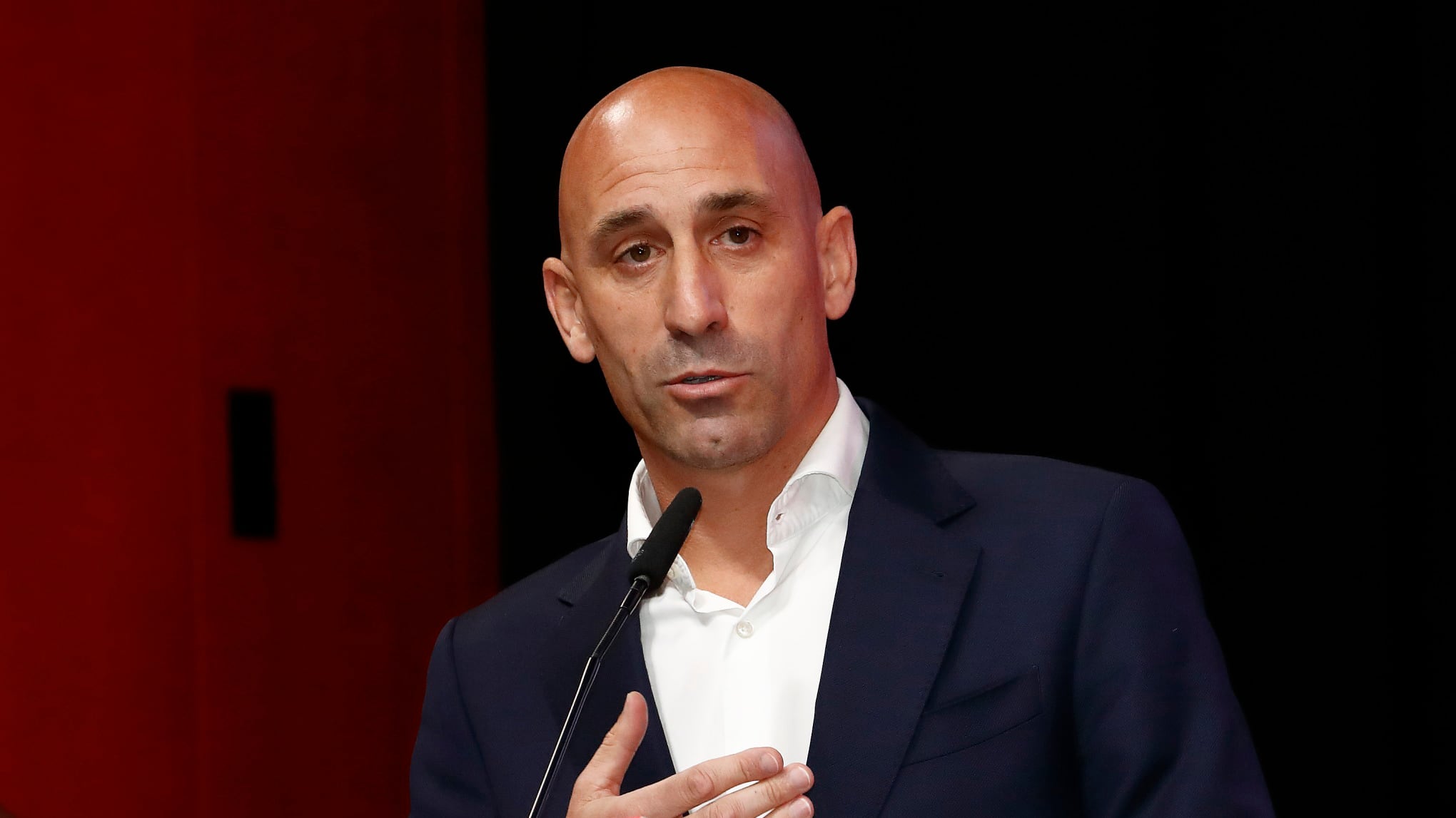 FIFA suspende a Luis Rubiales de manera provisional; le prohiben hablarle a Jennifer Hermoso