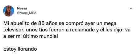 Abuelito compra una tele nueva para disfrutar de “su último mundial”