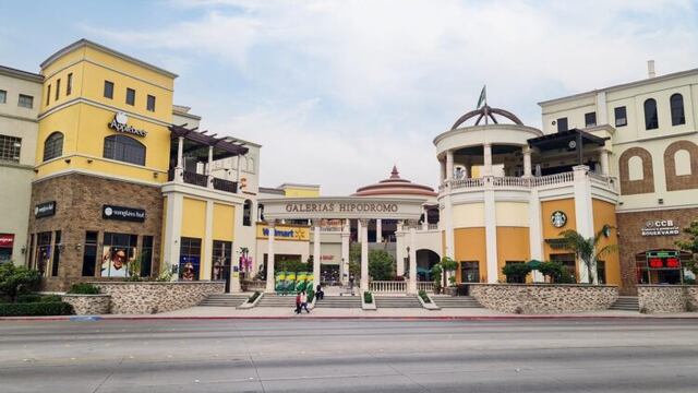 En Tijuana, asesinan a hombre dentro del estacionamiento de plaza Galerías Hipódromo