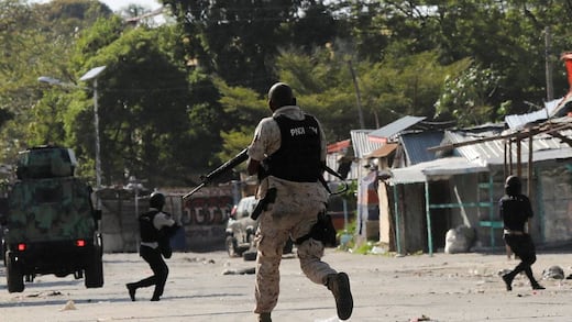 Youtuber intentó entrevistar a líder pandillero de Haití y lo secuestraron; piden millonario rescate