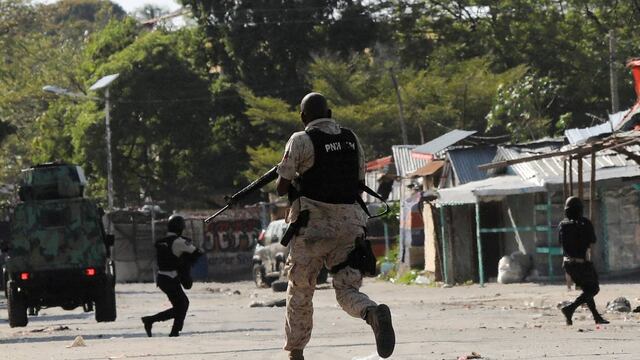 Más de 3 mil prisioneros escapan de la cárcel nacional de Puerto Príncipe, en Haití