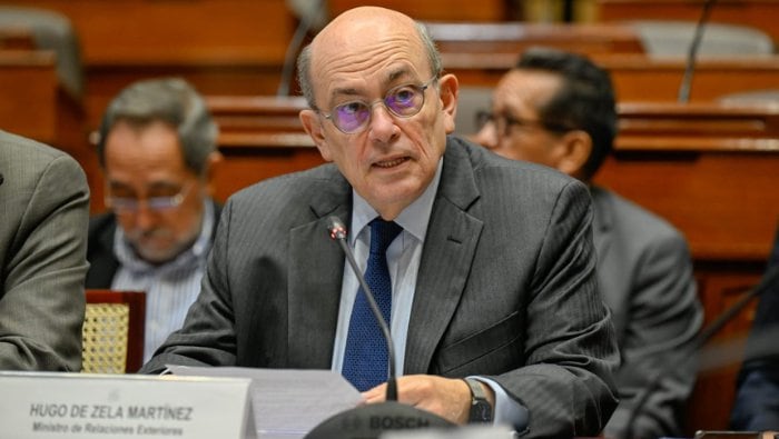 Hugo de Zela, canciller de Perú