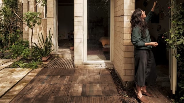 Exhiben lujosa casa de la hija de María Elena Álvarez-Buylla, exdirectora del Conahcyt