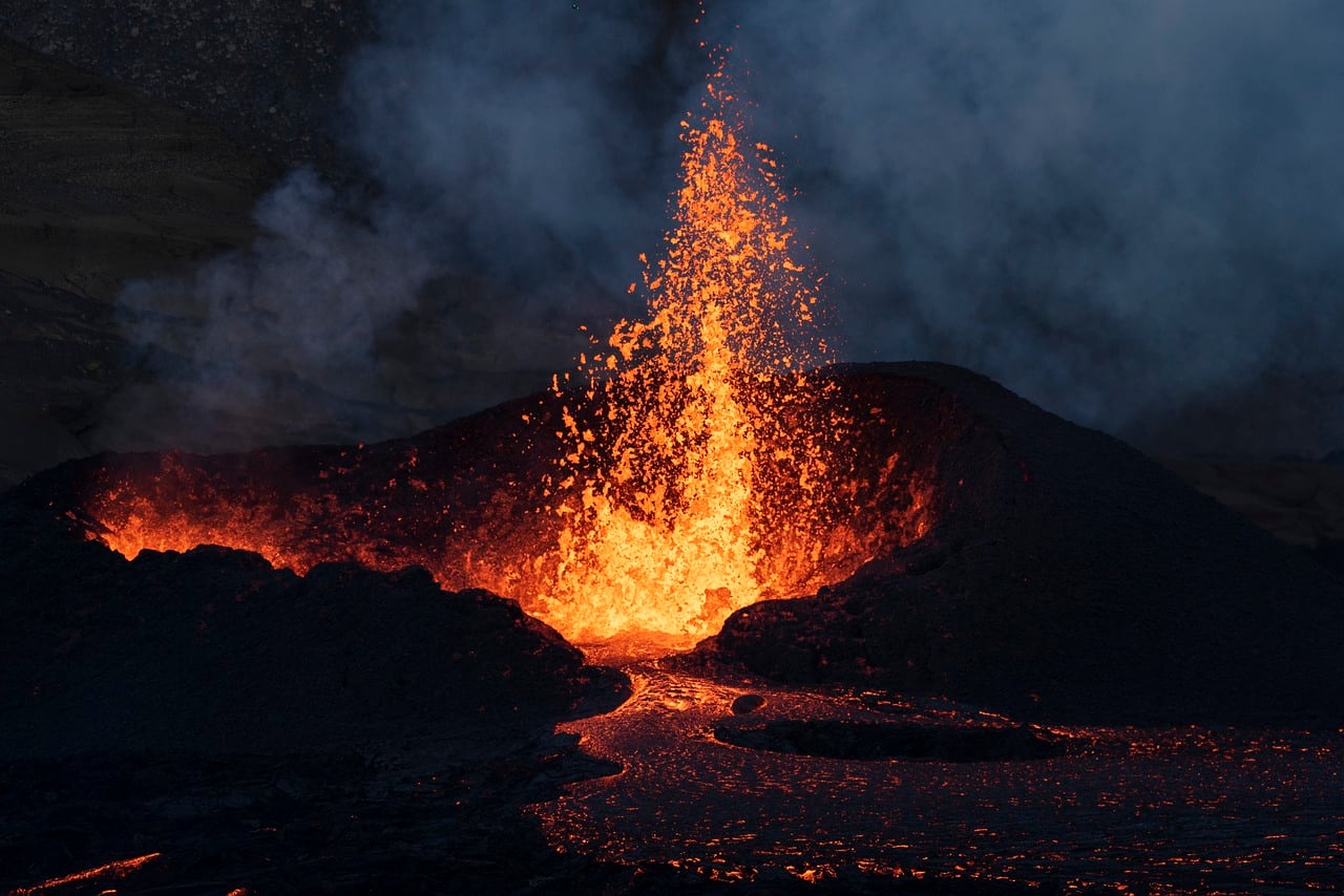 5 volcanes preocupan al mundo por su repentina actividad