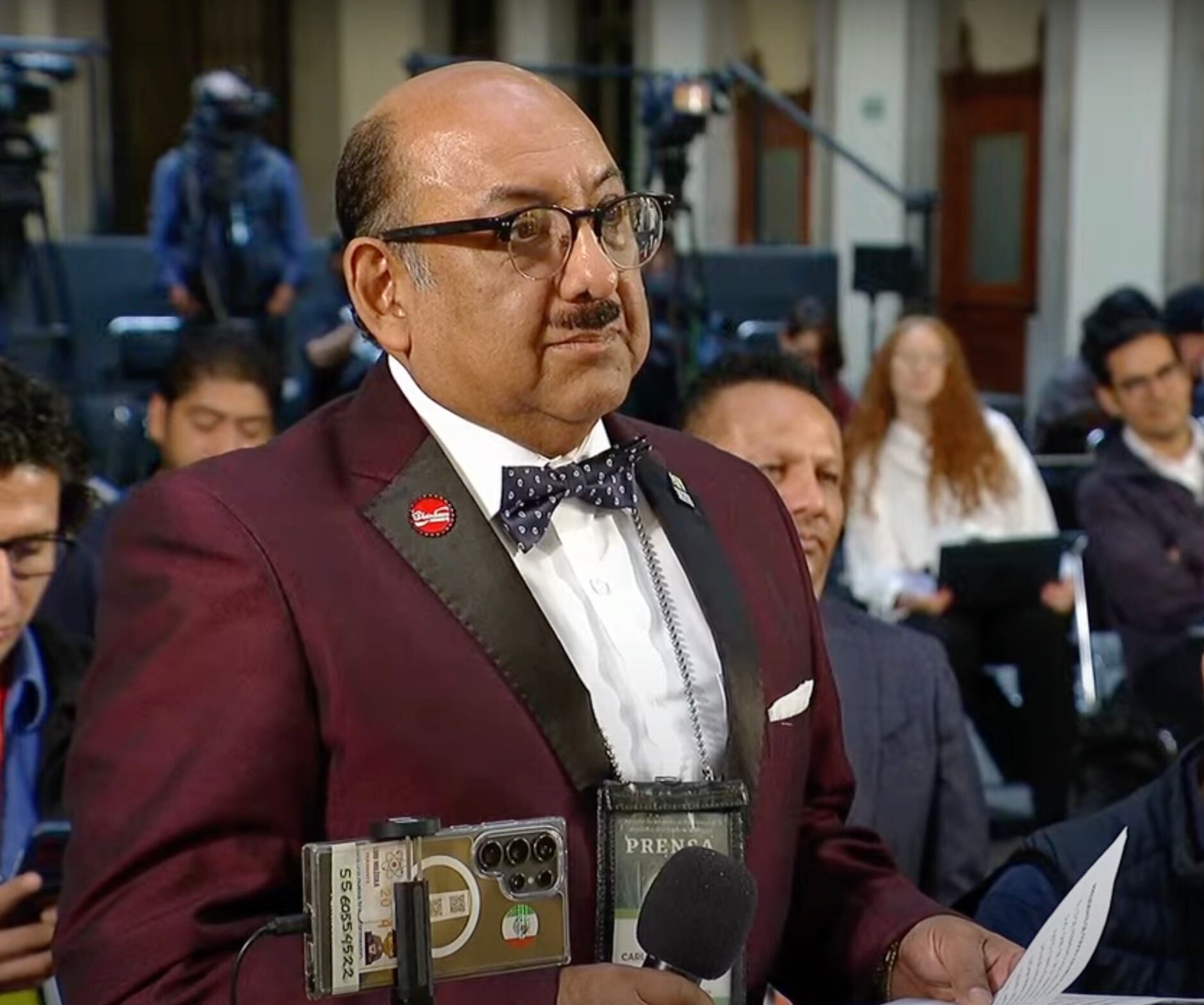 Lord Molécula propone jugar partida de dominó con AMLO en Palacio Nacional