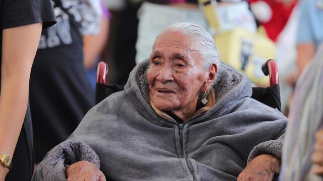 Doña Josefina en la Feria de las Flores de San Ángel 2025