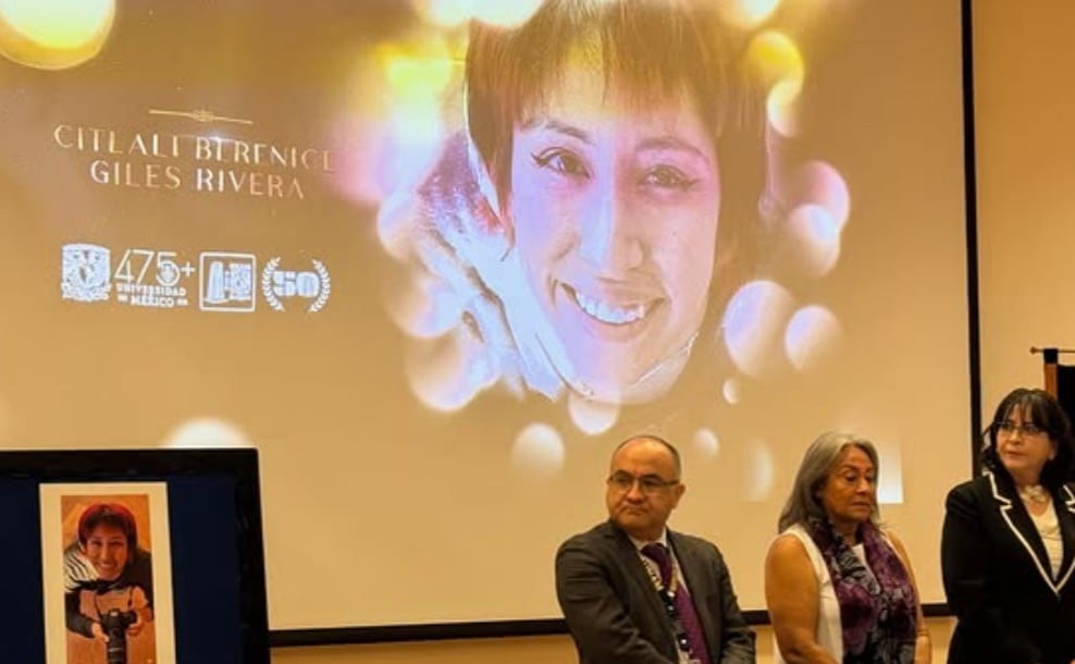 UNAM entrega título póstumo a Berenice Giles, víctima en AXE Ceremonia
