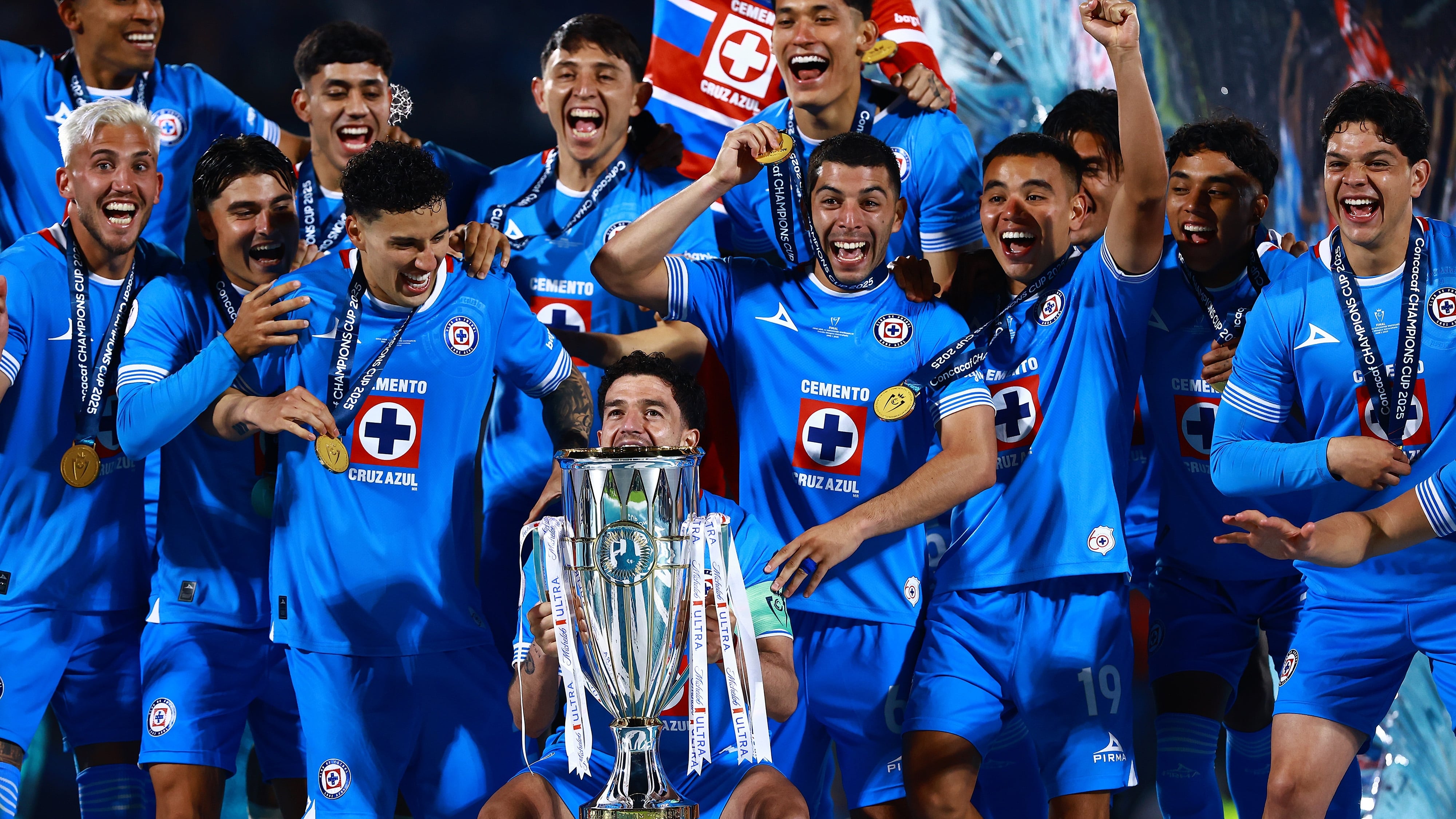 Todos los récords del Cruz Azul tras coronarse en la Concachampions 2025