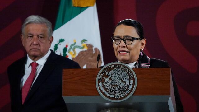 Rosa Icela Rodríguez con AMLO