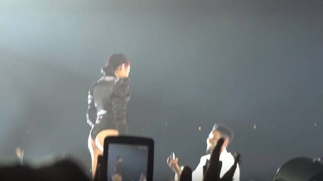 Se comprometen durante concierto de Beyoncé