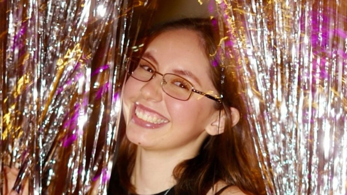 Alexa Hoffman abandona el documental de Héctor Parra