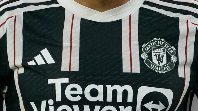 Manchester United - adidas