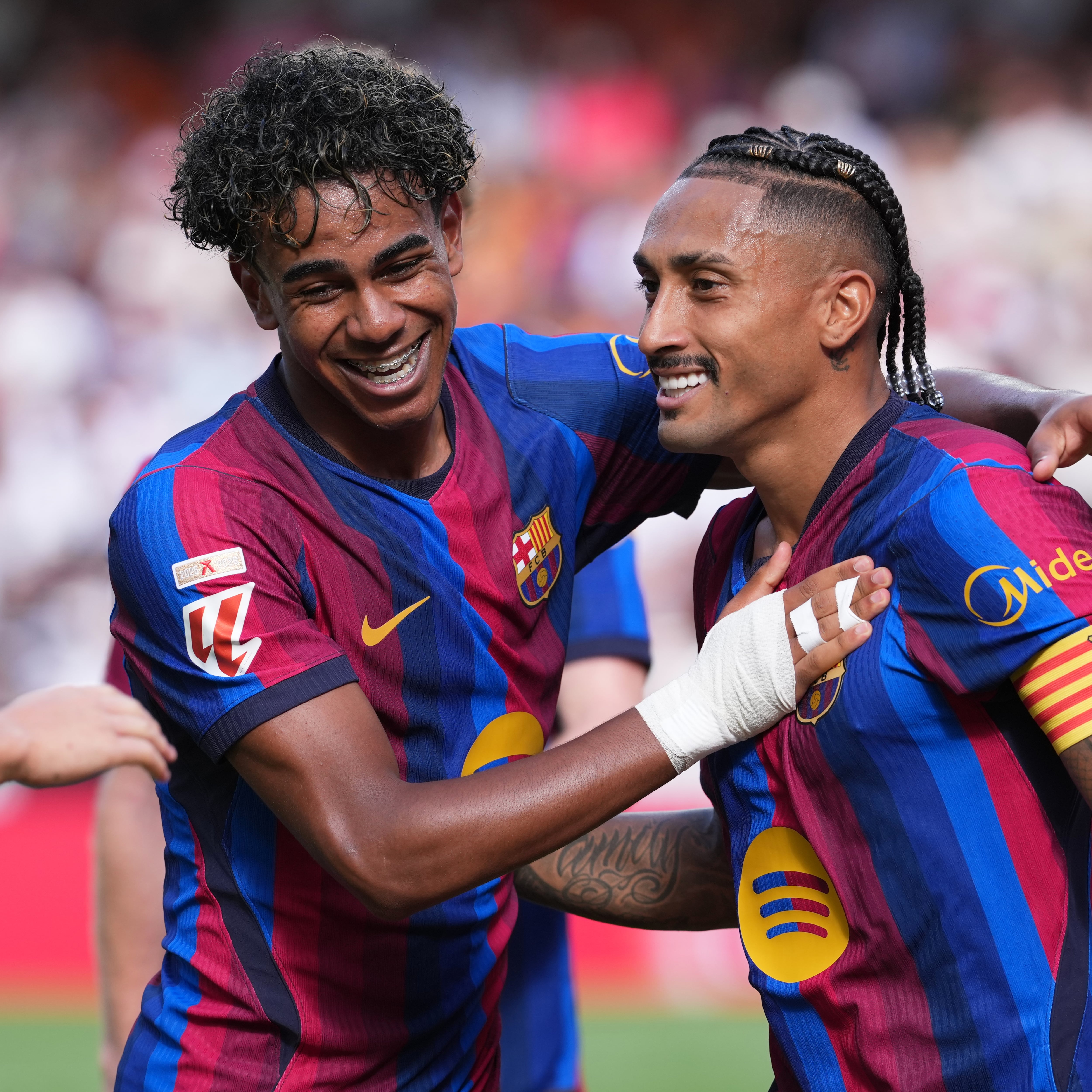 Barcelona golea 5-0 al Valencia y toma el liderato en solitario de LaLiga