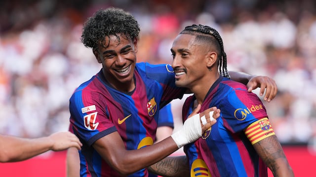 Barcelona golea 5-0 al Valencia y toma el liderato en solitario de LaLiga.