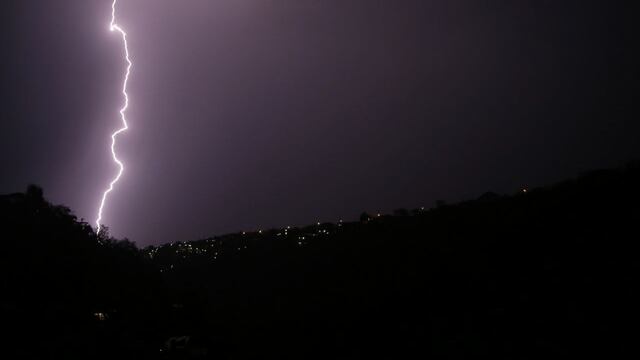 Rayo durante tormenta
