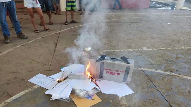Quema de casillas y boletas en elecciones 2022 en Oaxaca
