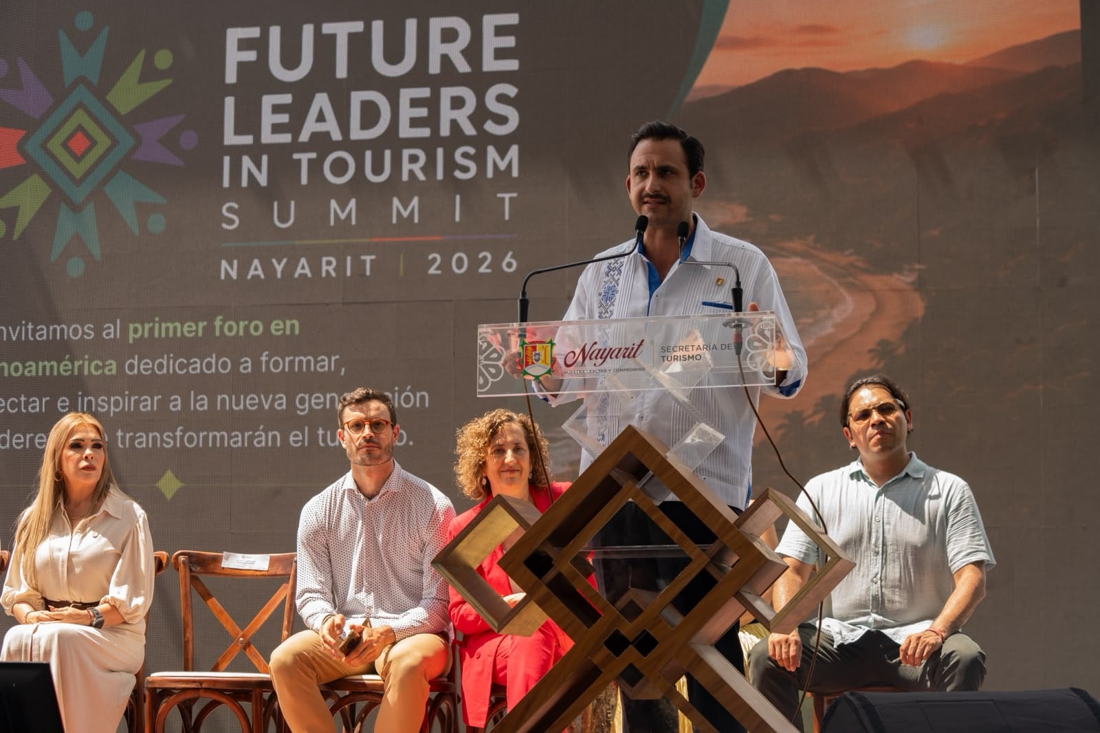 Nayarit reunió a más de 1,200 jóvenes en el Future Leaders in Tourism Summit 2026.