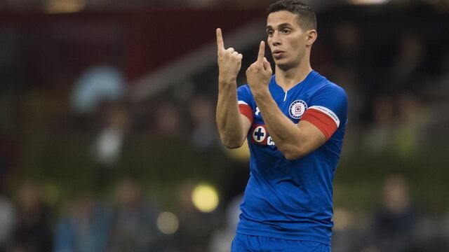 Marcone durante un partido con Cruz Azul