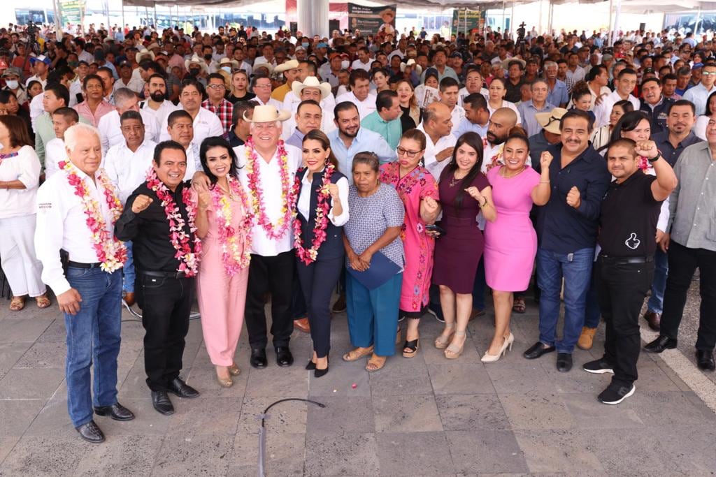 Evelyn Salgado inicia entrega de fertilizante en Guerrero sin intermediarios