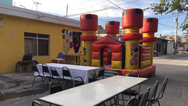 Una madre publicó en Facebook una invitación a la fiesta de sus hijos