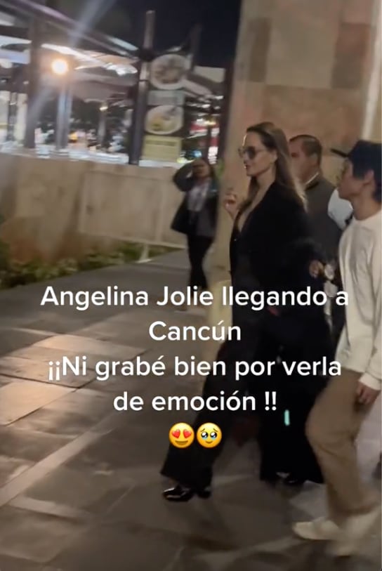 Angelina Jolie llegando a Cancún