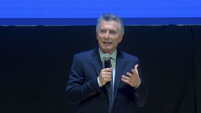 Mauricio Macri, presidente de Argentina, anunció la eliminación de impuestos a productos de la canasta básica