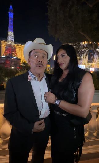 Pedro Rivera con su novia Nataly