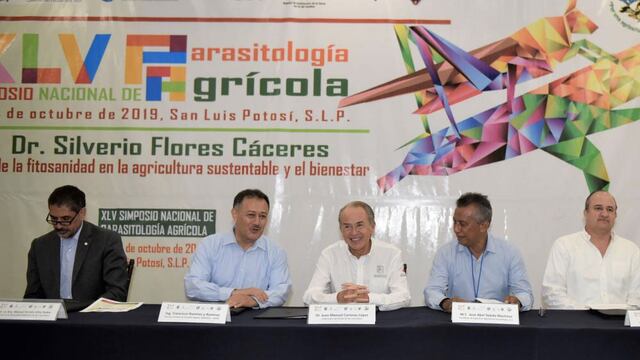 El gobernador de San Luis Potosí, Juan Manuel Carreras López, inauguró el Cuadragésimo Quinto Simposio Nacional de Parasitología Agrícola.