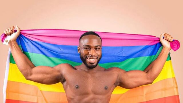 Bolu Okupe se declara gay