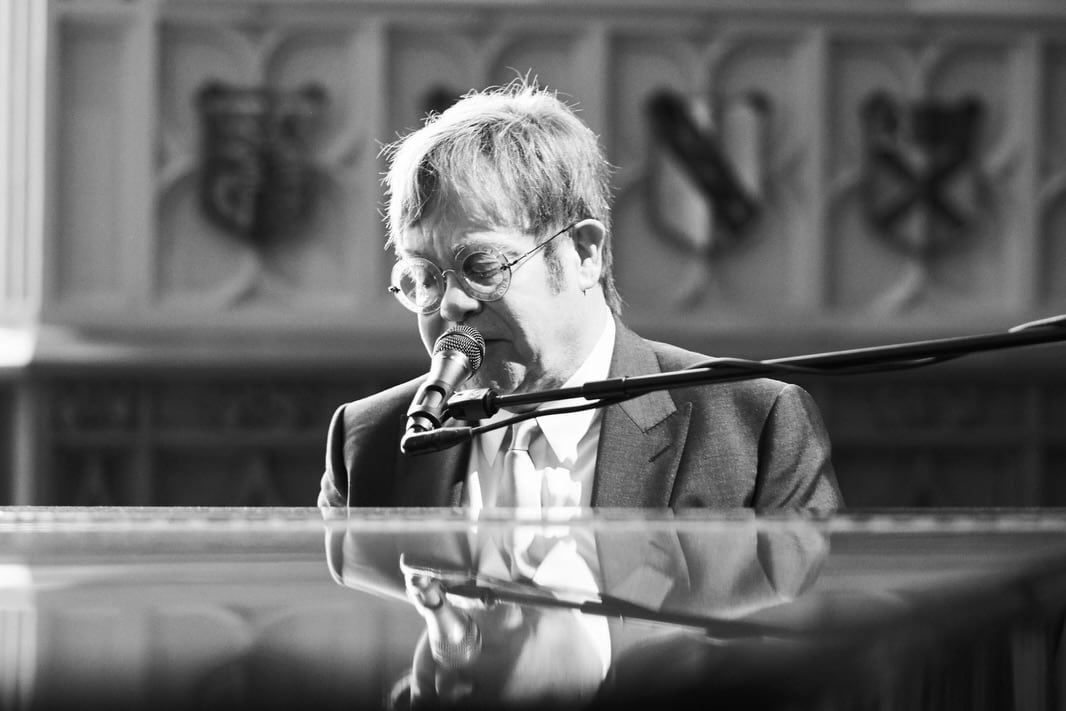 Elton John en la boda de Meghan Markle y el príncipe Harry