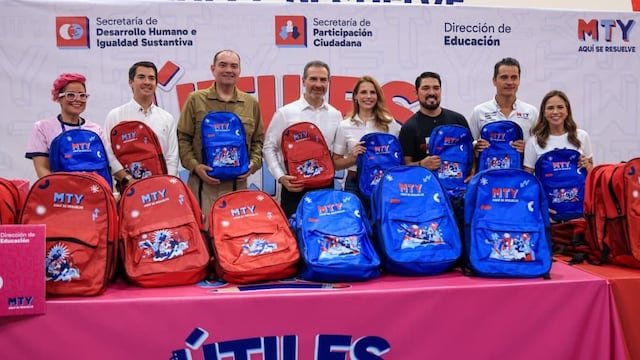 Monterrey inicia entrega de paquetes escolares “Útiles, Útiles 2026”.