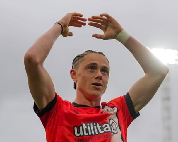 Thelo Aasgaard, futbolista de Noruega