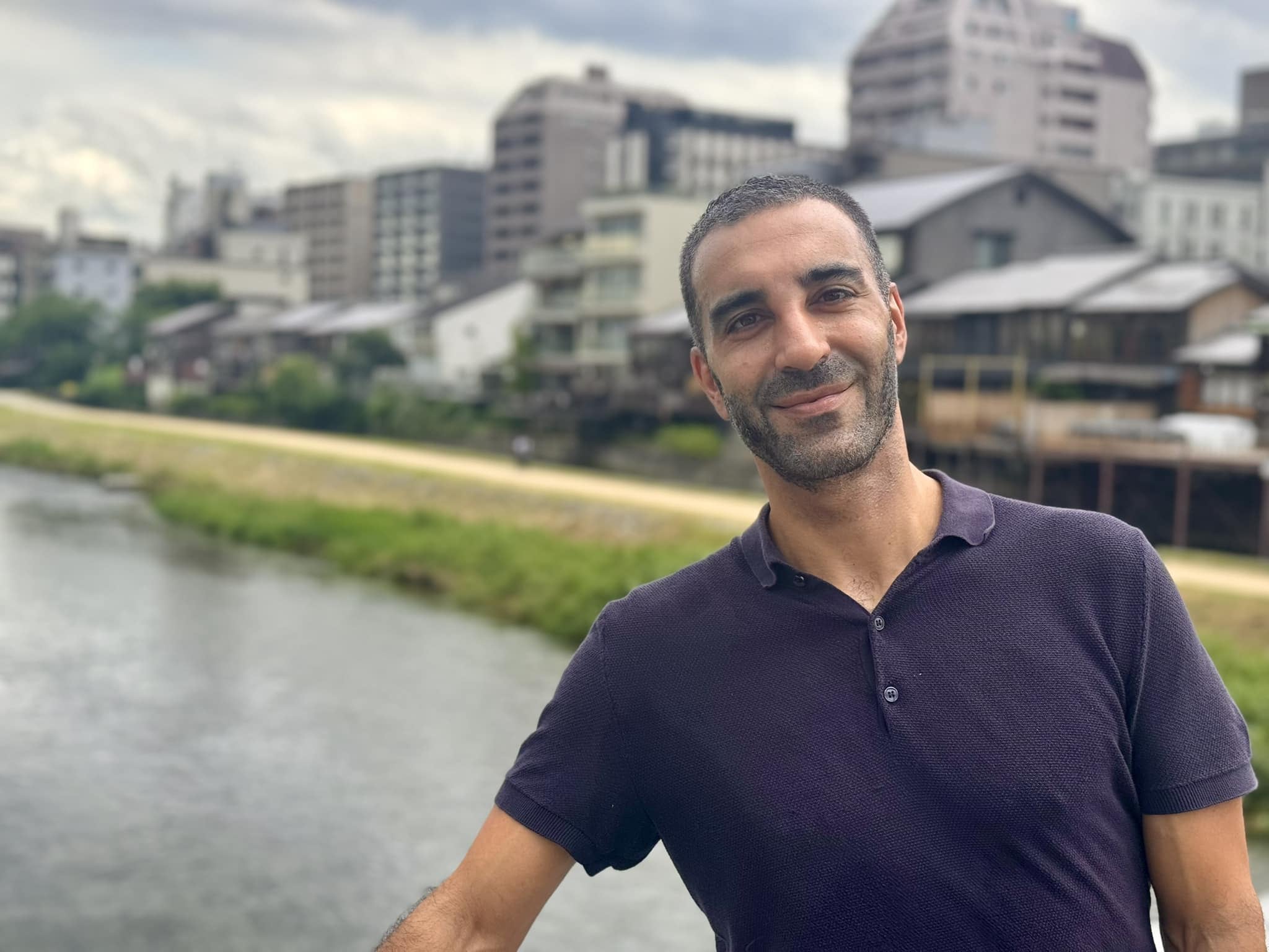 Las últimas publicaciones de Simón Levy antes de ser detenido en Portugal