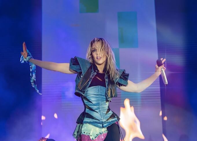 Fey Celebra 30 Años de Carrera con Concierto en el Auditorio Nacional: Detalles de Setlist y Horario