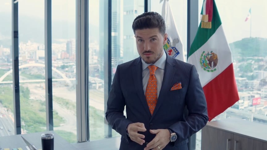 “Modo Party”: el gobernador naranja que gobierna el algoritmo