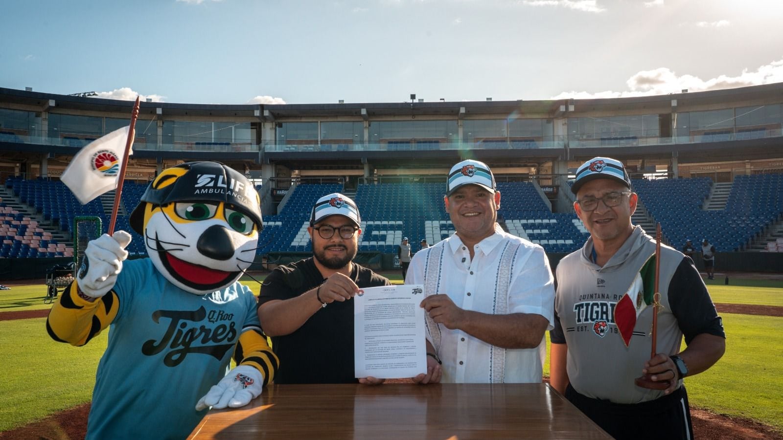 Tigres de Quintana Roo e IMPLAN firman acuerdo de movilidad en Cancún