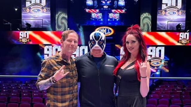 Corey Taylor en Arena México; el vocalista de Slipknot está en México y se fue a las luchas