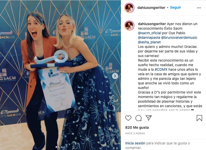 Danna Paola y Dahiana Rosenblatt reciben premio de compositores