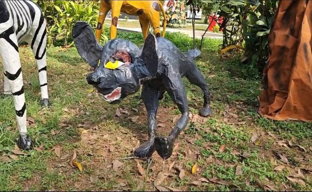 La decoración navideña de Geraldine Ponce con osos "cricosos" desata debate sobre gasto público y estética.