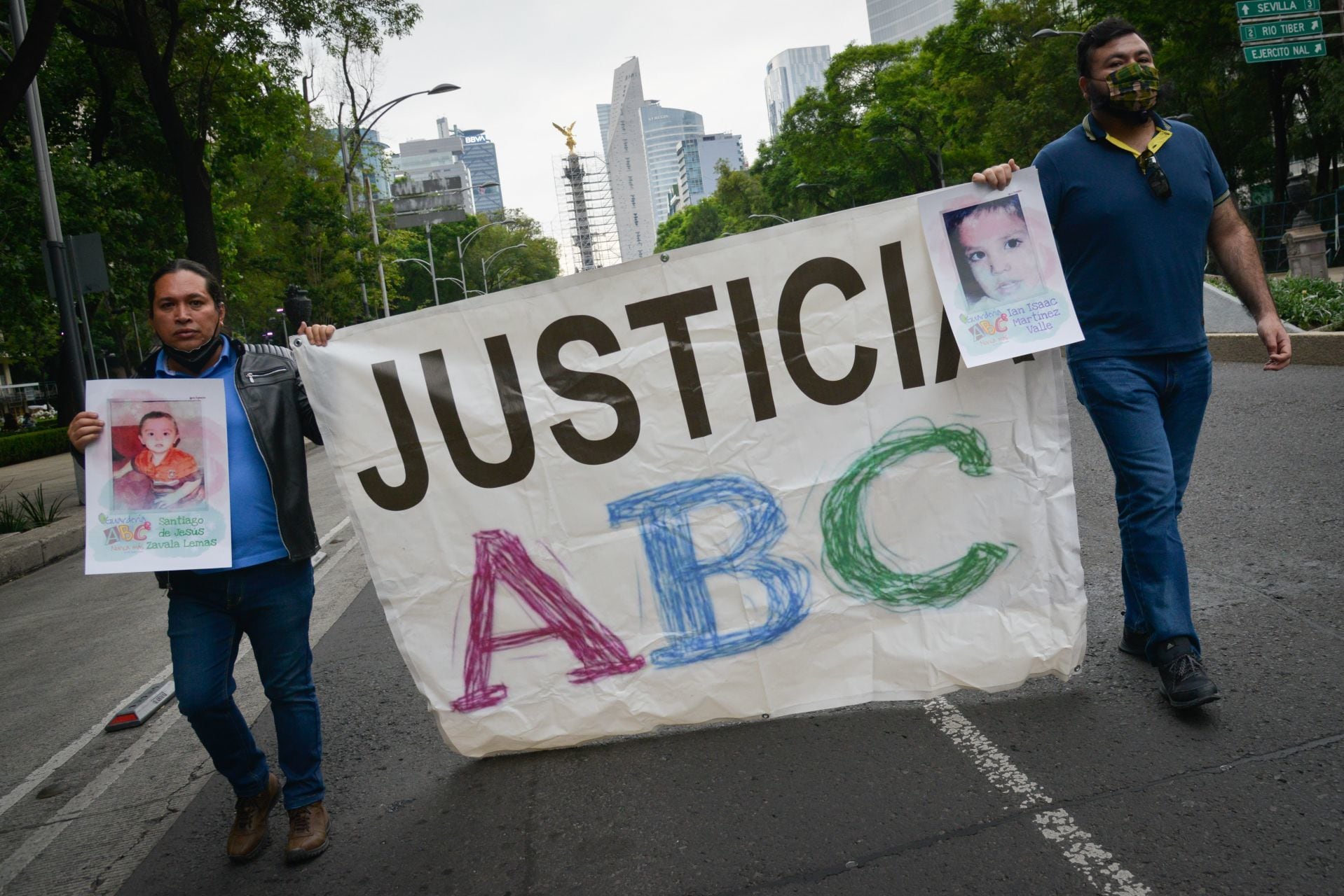 Marcha por la Guardería ABC