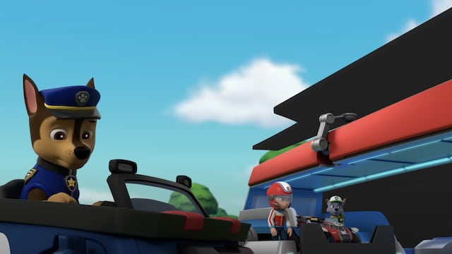 Chase salva a Ryder, el líder de Paw Patrol
