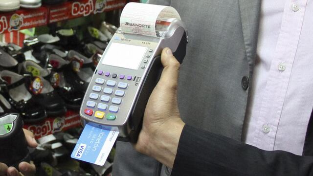 Pago con tarjeta de la banca privada