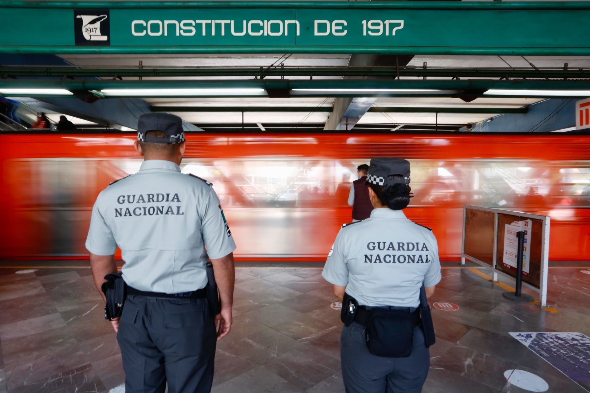 Memes contra la Guardia Nacional en el Metro CDMX