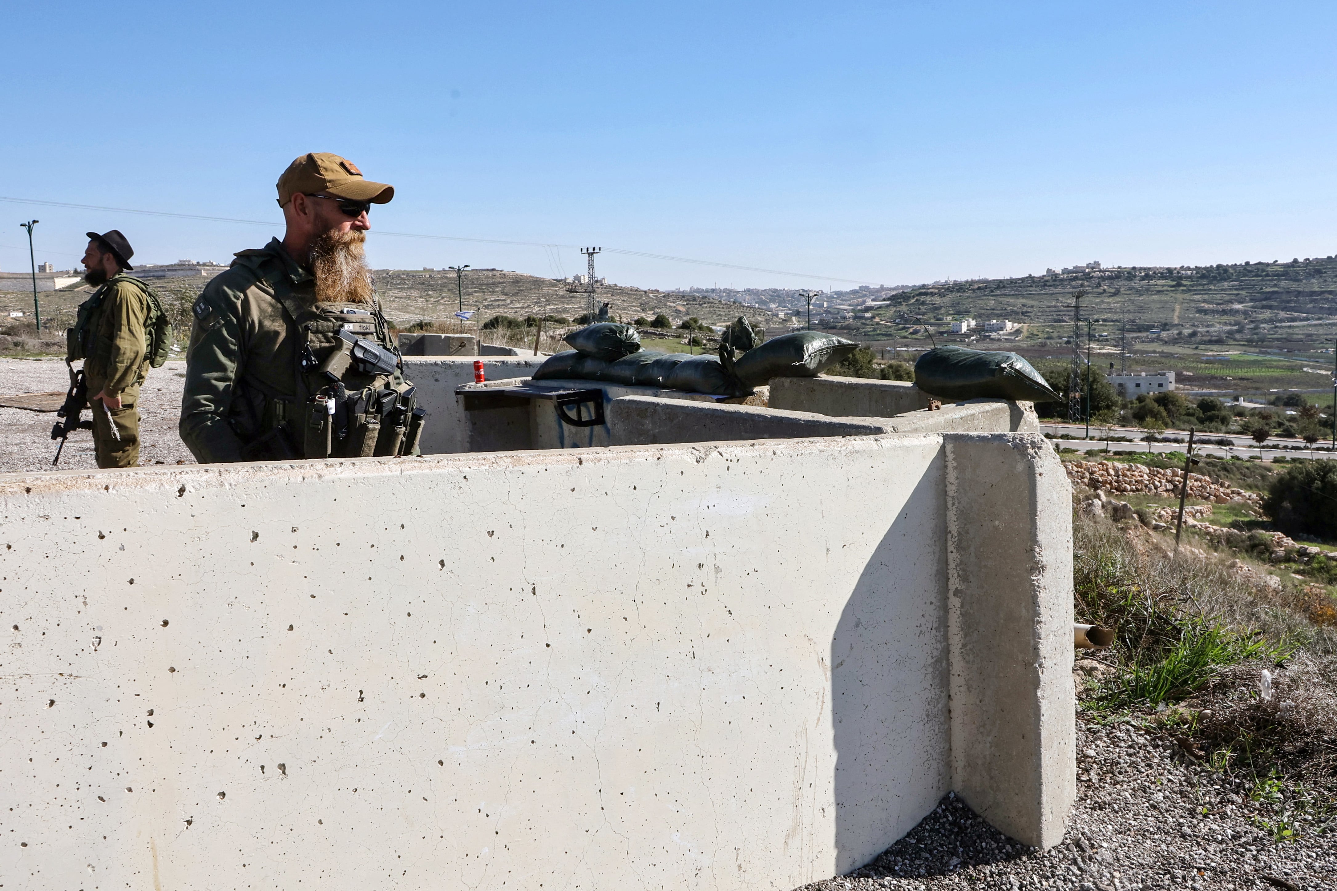 4 policías israelís heridos tras ataque terrorista