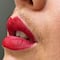 Joanna Kenny, la influencer que se deja crecer el bigote en signo de amor propio